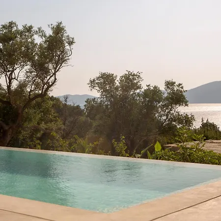 Villa Sophia-private Sea Access Marantochori